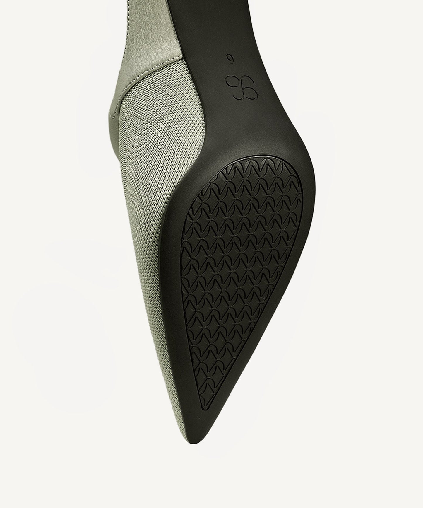 Zapato Mule Elegante de Tacón y Punta Fina