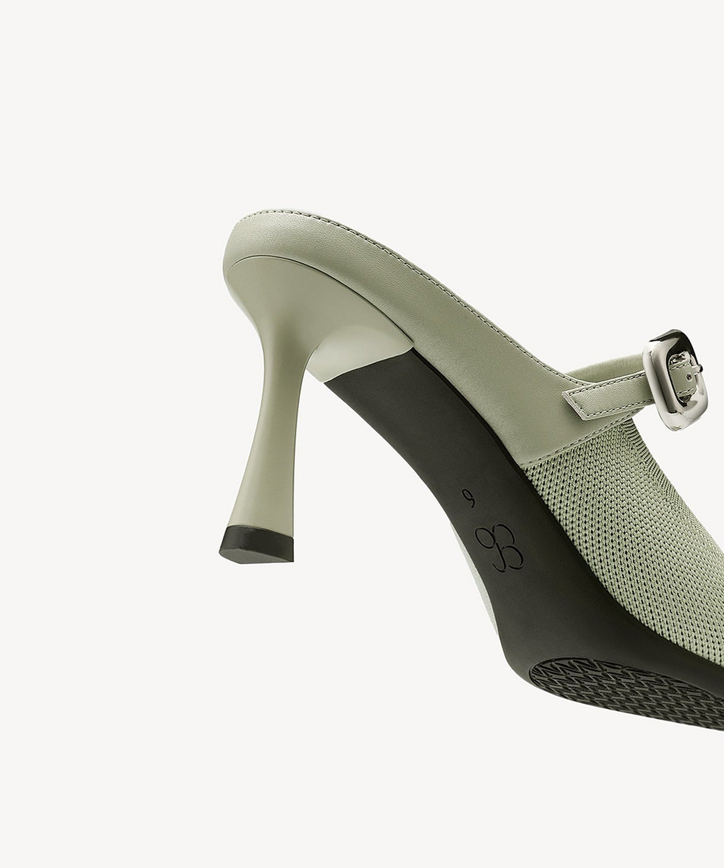 Zapato Mule Elegante de Tacón y Punta Fina