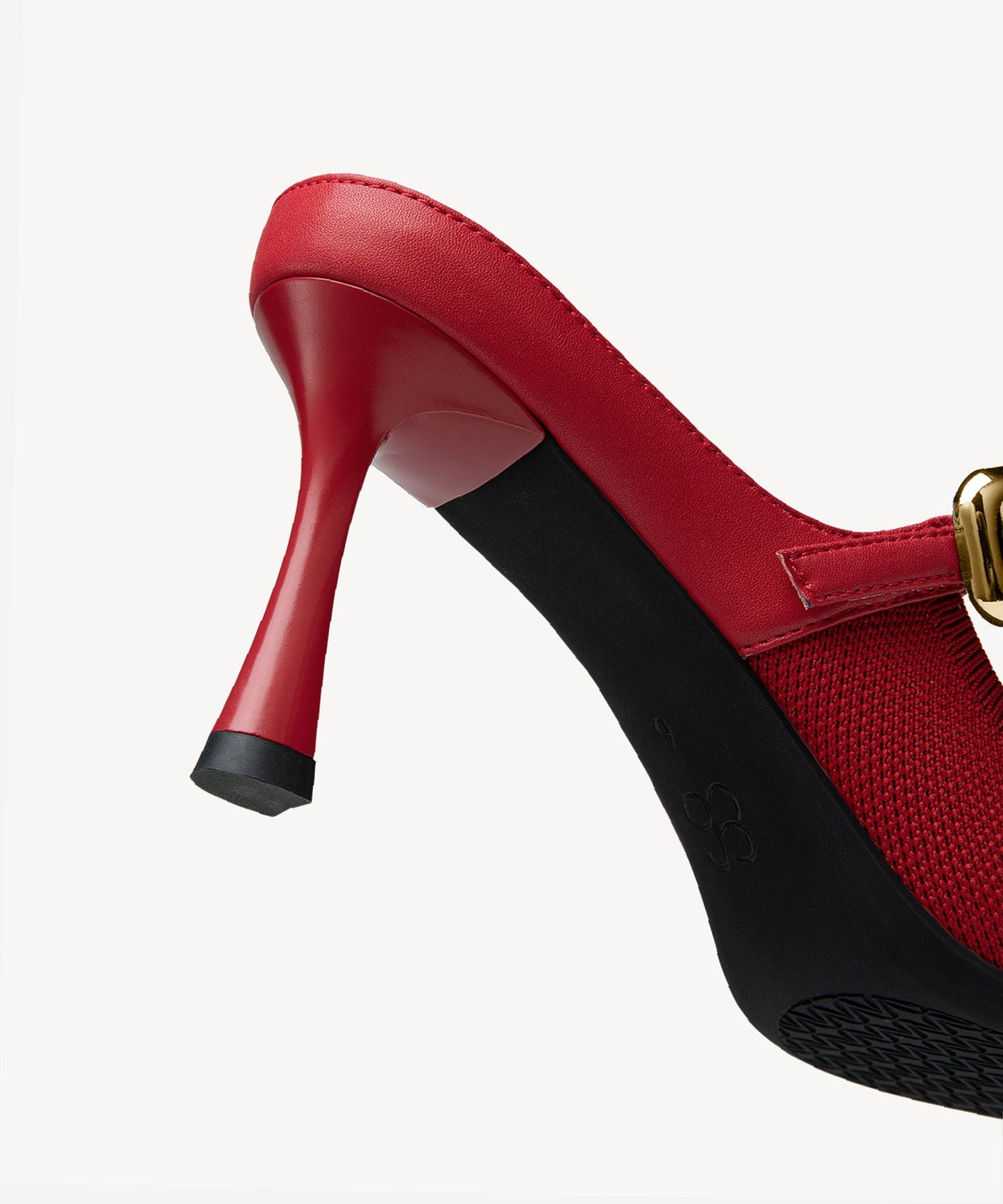 Zapato Mule Elegante de Tacón y Punta Fina
