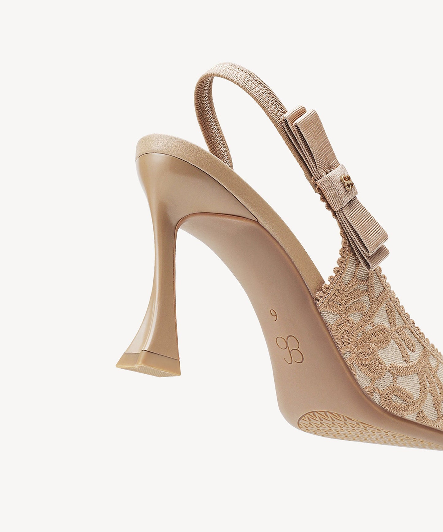 Zapatos de tacón con punta puntiaguda y lazo EverLush