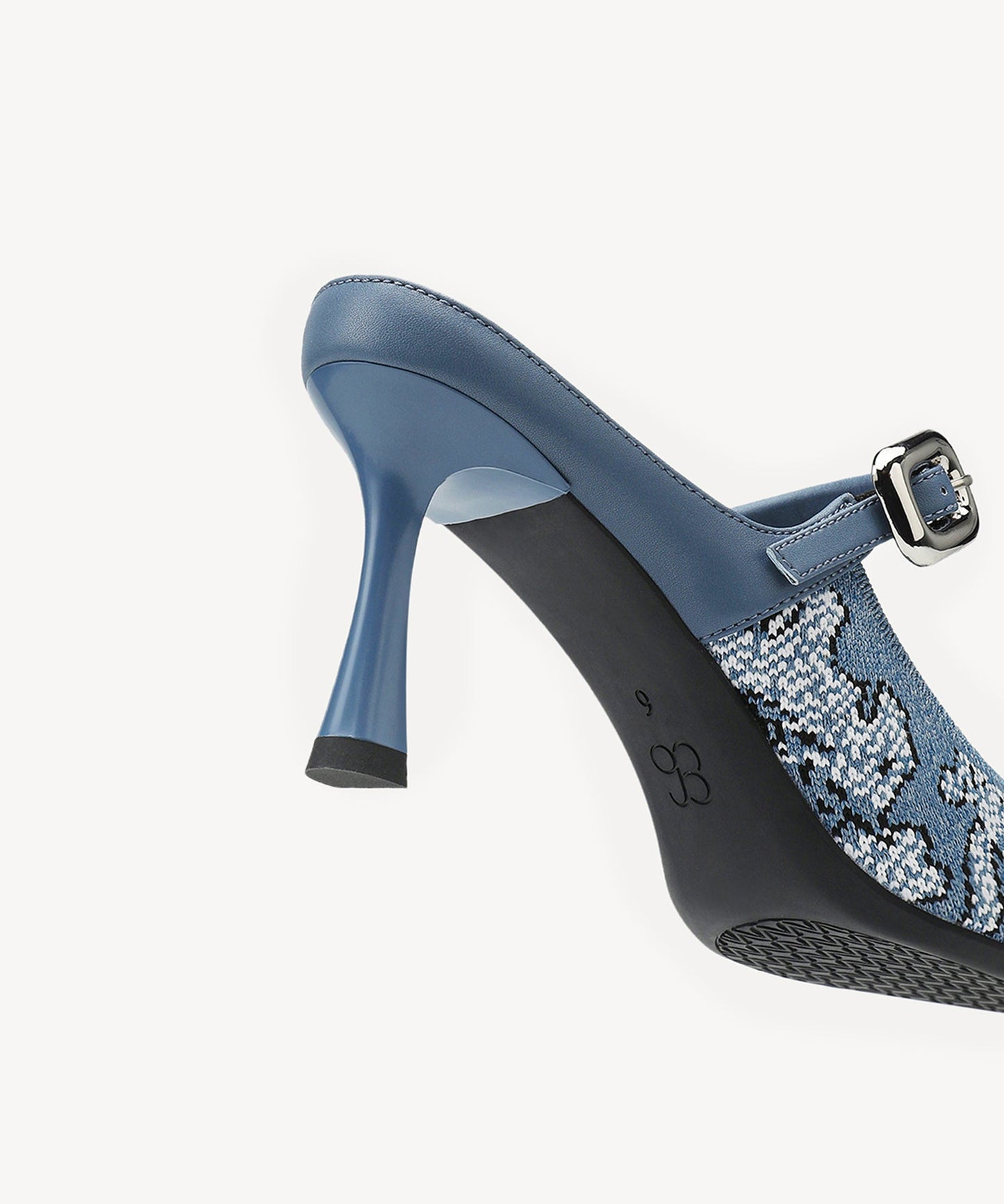 Zapato Mule Elegante de Tacón y Punta Fina