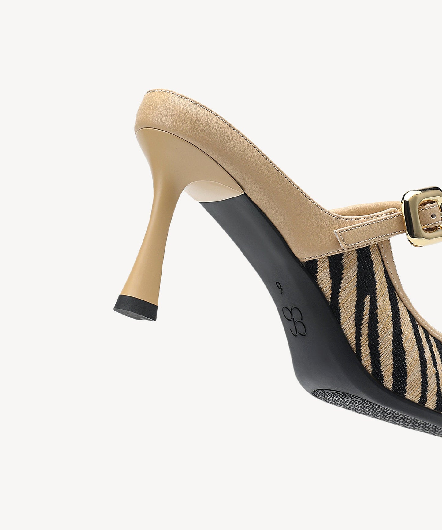 Zapato Mule Elegante de Tacón y Punta Fina