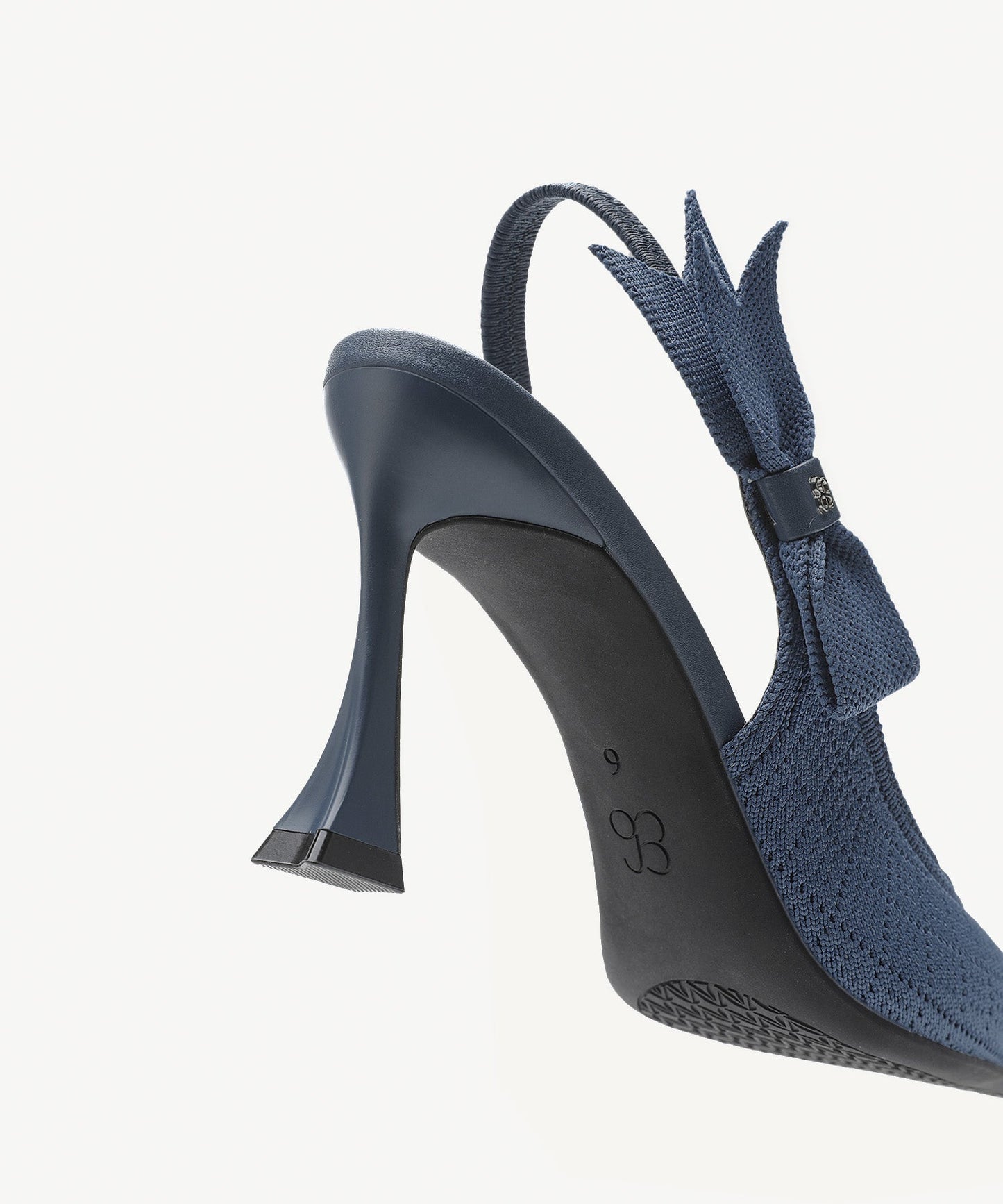 Zapatos de tacón con punta puntiaguda y lazo EverLush