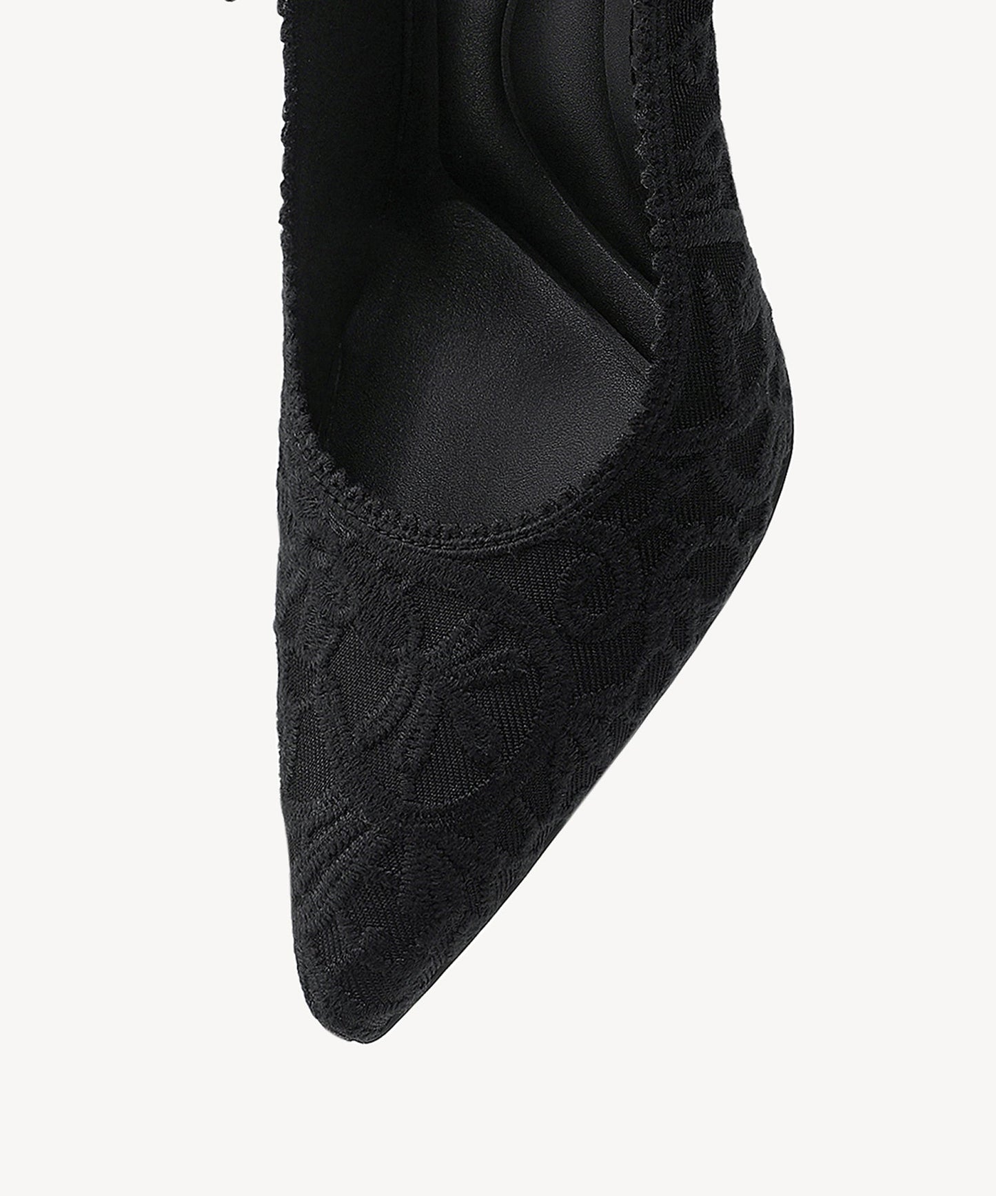 Zapatos de tacón con punta puntiaguda y lazo EverLush