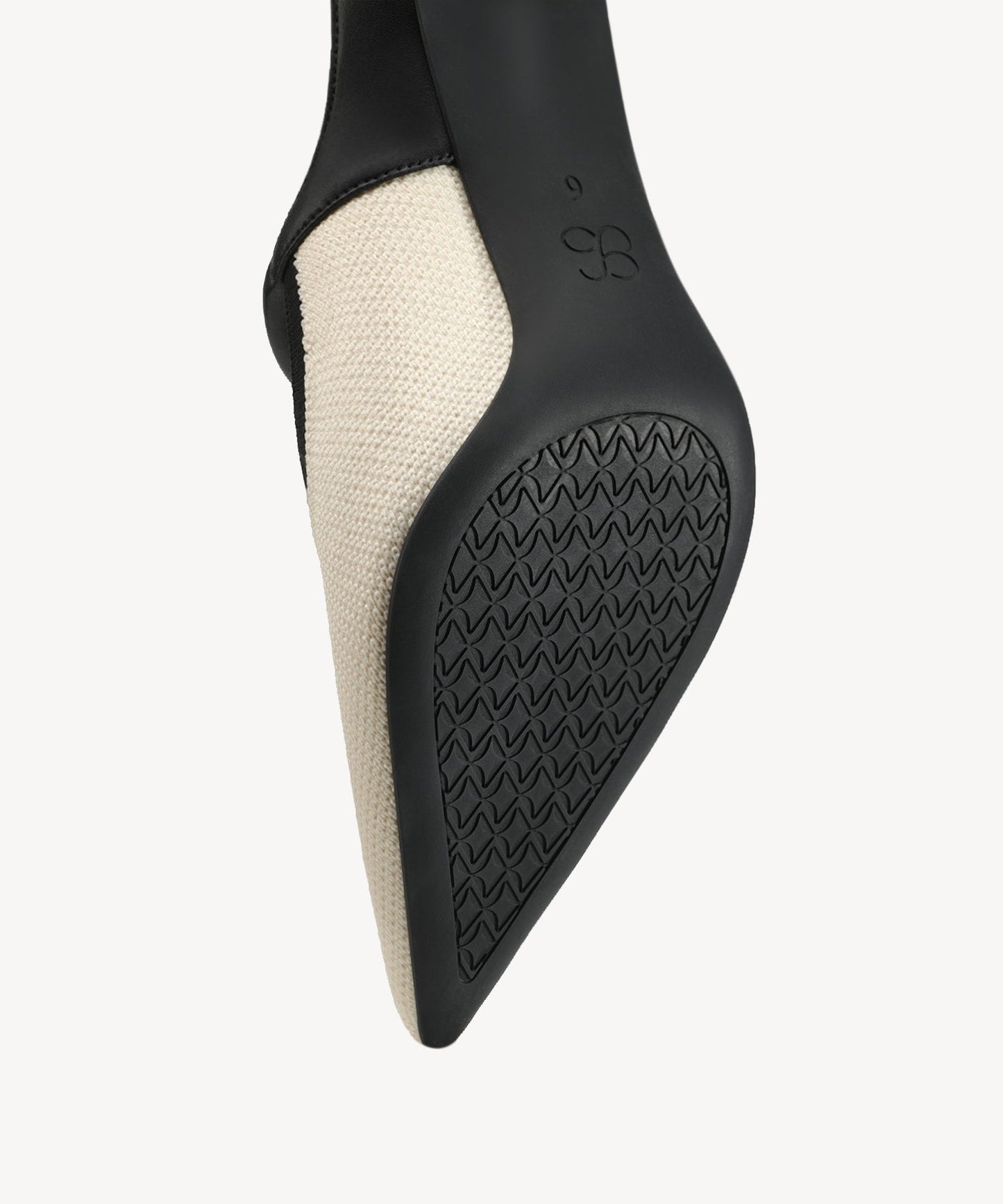 Zapato Mule Elegante de Tacón y Punta Fina