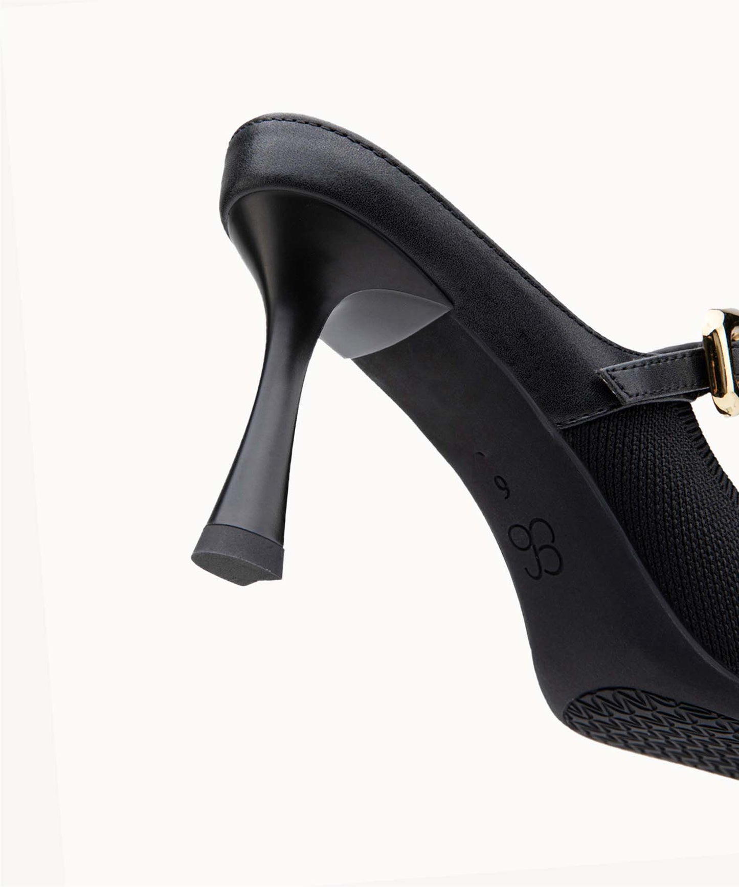 Zapato Mule Elegante de Tacón y Punta Fina